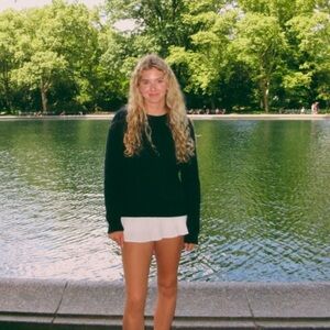 Meet your Posher, Ava